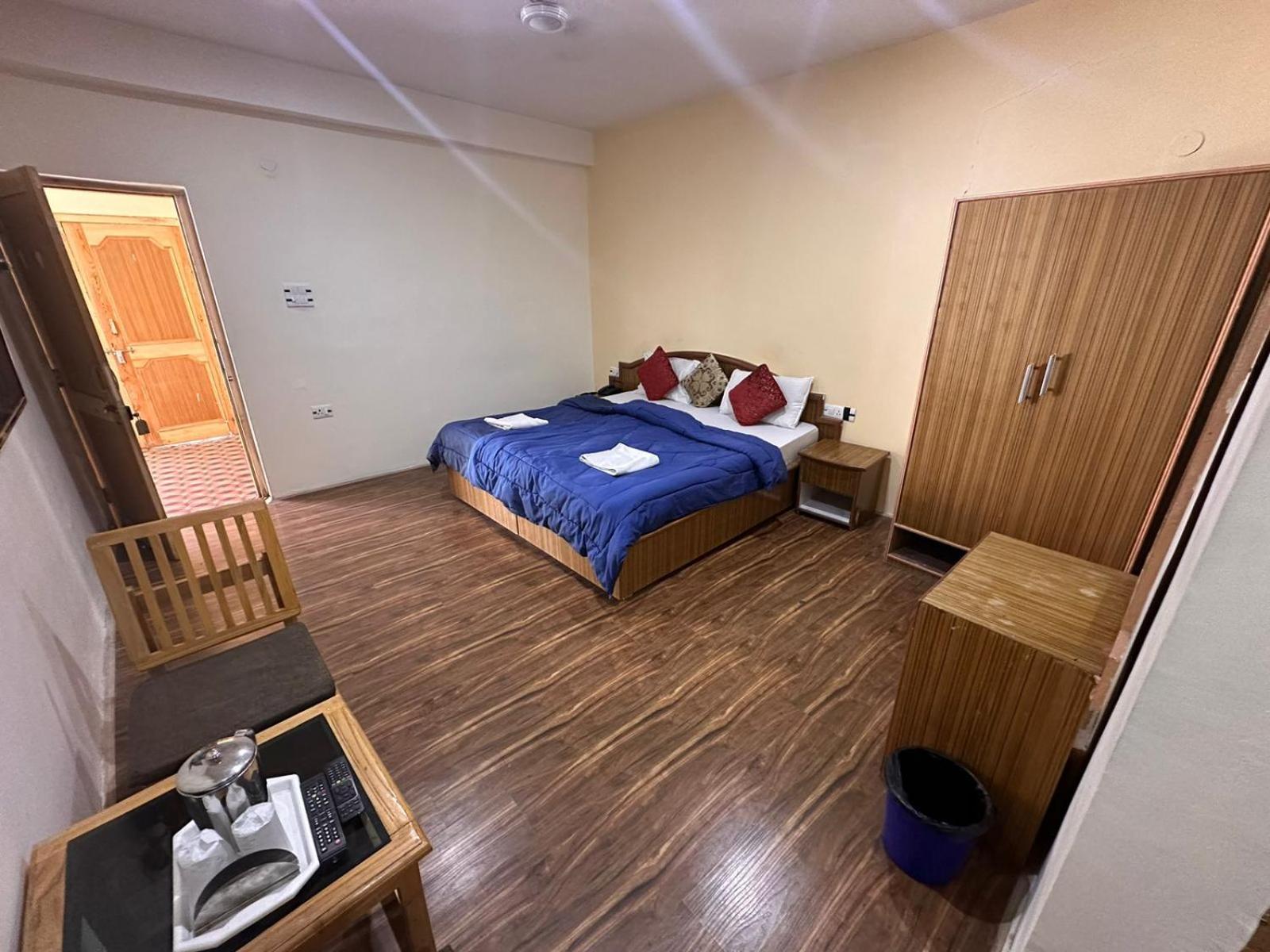 Hotel Wang Residency Лех Екстериор снимка