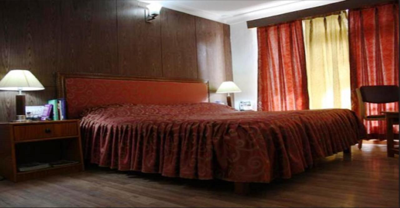 Hotel Wang Residency Лех Екстериор снимка